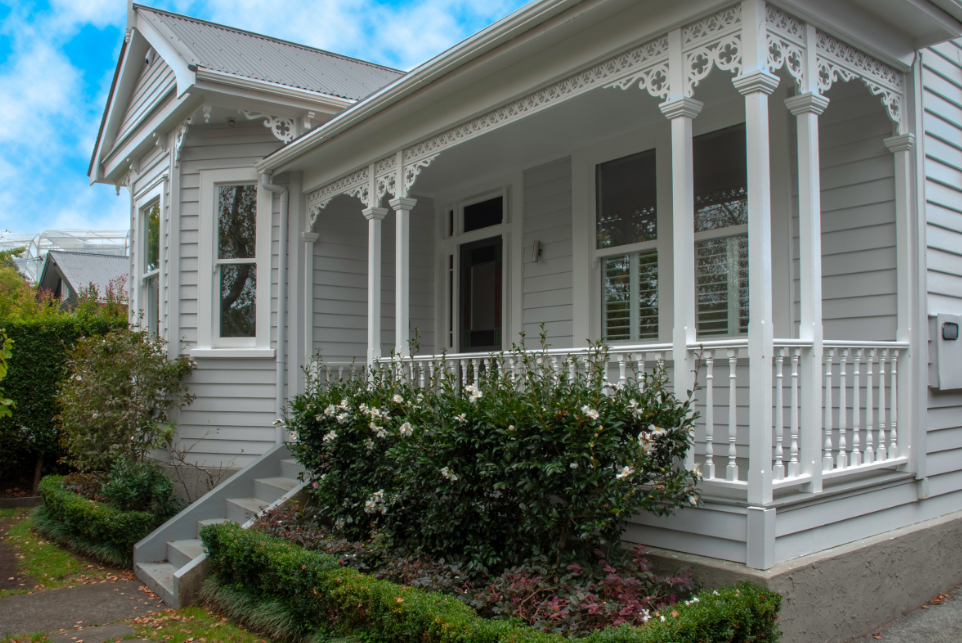 recladding homes in Central Auckland